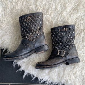 FRYE - Jenna Disc Short Black Leather Boots
